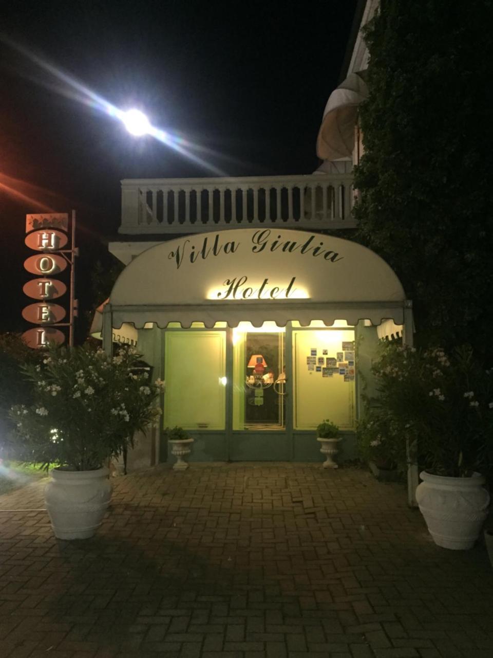 Hotel Villa Giulia Тортона Экстерьер фото